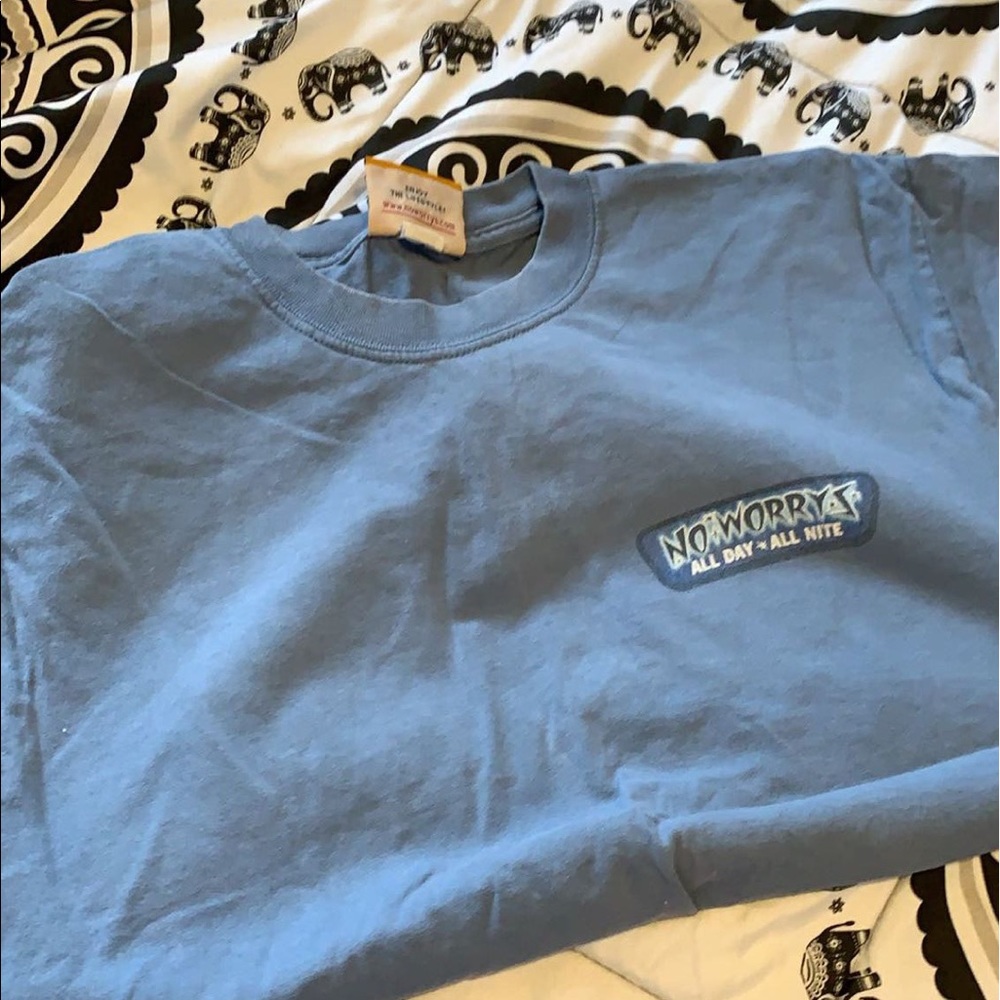 tee shirt